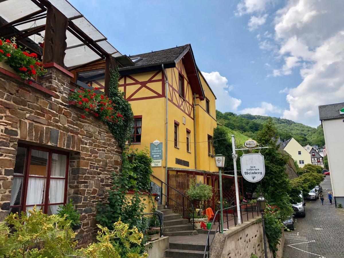 Отель Zum Froehlichen Weinberg Кохем Экстерьер фото