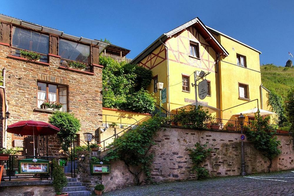 Отель Zum Froehlichen Weinberg Кохем Экстерьер фото